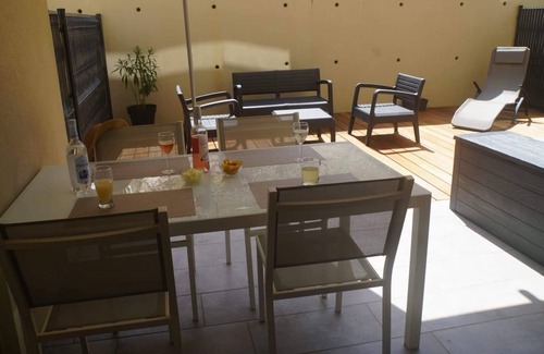 Cargese Apartment | Comfortable ground floor apartment with covered terrace and wooden terrace