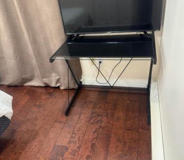 West Side House | Comfortable Guest Home near downtown Vancouver & sights & stores