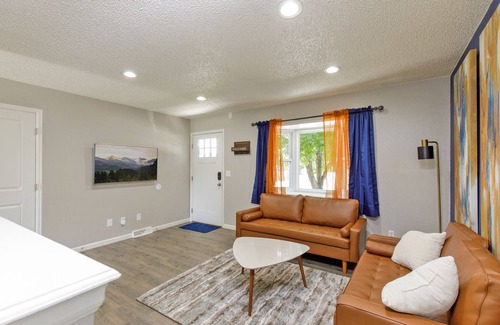 Windsor House | Comfortable Hangout that sleeps 10! Dog Friendly!