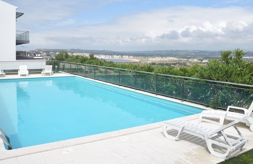 Salir do Porto House | Comfortable holiday home within walking distance of the bay of São Martinho