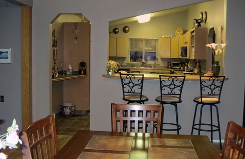 Homer House | Comfortable Home Close To Town With Stunning View And Lovely Outdoor Space
