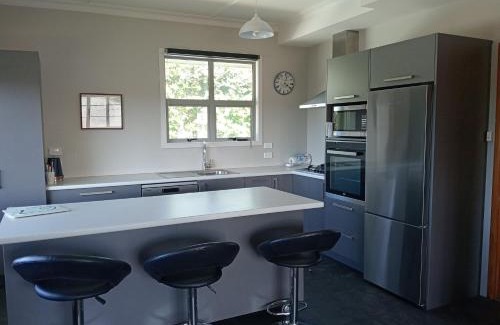 Oamaru House | Comfortable home on South Hill