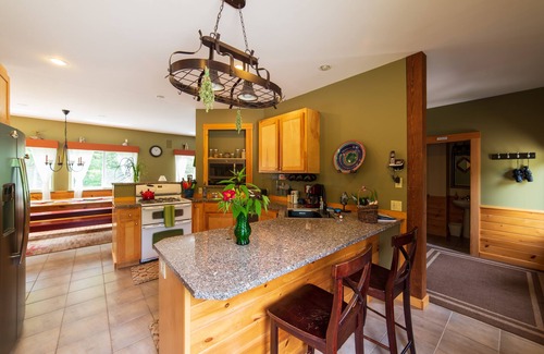 Bar Harbor House | Comfortable Home On 3 Private Wooded Acres In The Heart Of Mount Desert Island