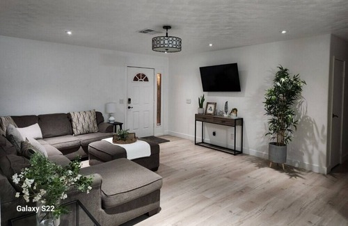 Whitney House | Comfortable Home With Pool Area