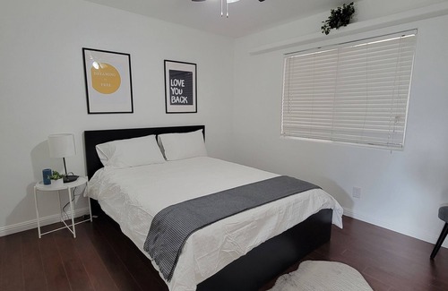 Whitney House | Comfortable Home With Pool Area