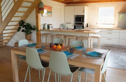 Landeda House | Comfortable house 5 minutes walk from Ste Marguerite beach and GR 34 trails