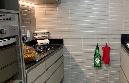 Itacimirim House | Comfortable house, Condomínio Pé-na-Areia sleeps up to 8 people