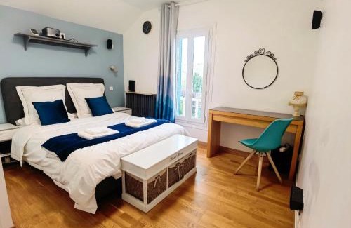 Epinay-sur-Orge House | Comfortable House 100m2, 20 min from Paris with BBQ and private shared garden
