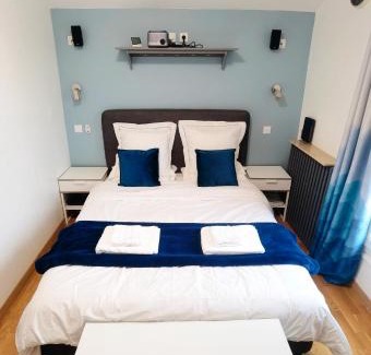 Epinay-sur-Orge House | Comfortable House 100m2, 20 min from Paris with BBQ and private shared garden