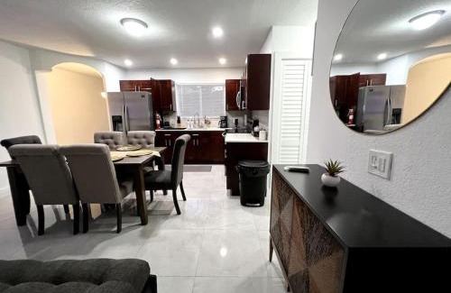 Allapattah House | Comfortable House near Downtown & Airport Miami