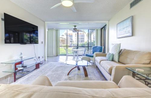 Jensen Beach Apartment | Comfortable Jensen Beach Condo with Pool View!