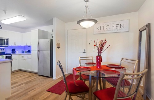 Tempe Apartment | Comfortable King Sized1-bedroom rental unit with pool + arcade + gym!