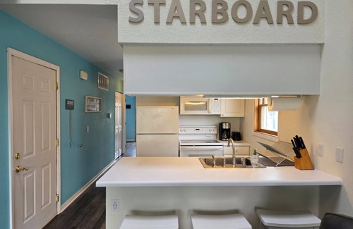 Oak Harbor Condo | COMFORTABLE LAKE ESCAPE PERFECT FOR FAMILIES, FISHERMAN, BIRDERS & SHOOTERS