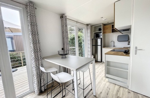 Jullouville-les-Pins House | Comfortable Mobile Home, 200m from Beach, 2BR, Pool & Parking Included