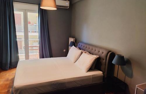 Athens Apartment | Comfortable Modern Entire House near the center of Athens-Blue Serenity