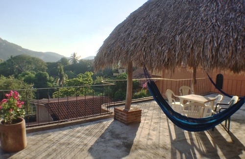 Ixtapa - Zihuatanejo Apartment | Comfortable One-Bedroom La Ropa Apartment