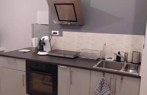 Aiguelèze Apartment | Comfortable, quiet apartment ideally located between Albi and Cordes