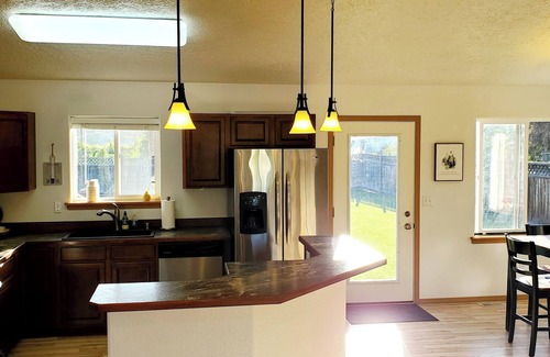 Kalifornsky House | Comfortable Ranch