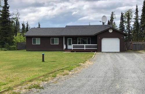 Kalifornsky House | Comfortable Ranch