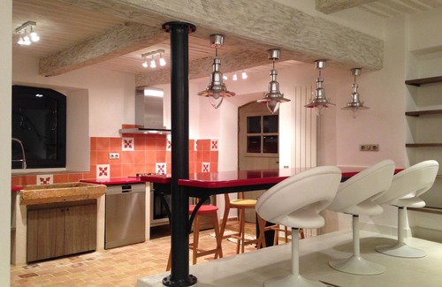 Roussillon House | Comfortable restored Cabanon ocrier with shared pool - 6 people
