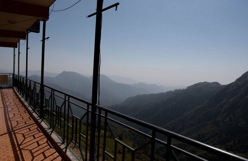 Bullawala House | Comfortable Room on Secluded Mountains