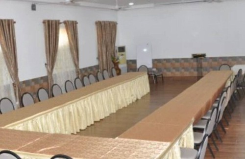 Tema Apartment | Comfortable ROYAL City Hotel Suite