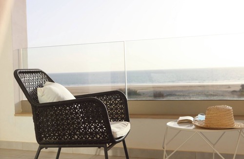 Imi Ouaddar Apartment | Comfortable seafront apartment with terrace