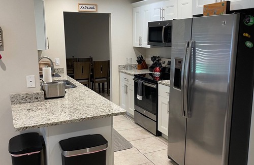 Cypress Lake House | Comfortable Single Family Home with Ample Space in center of SWFL