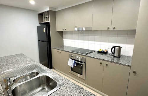 Braddon Apartment | Comfortable & Spacious -2bd 2bth