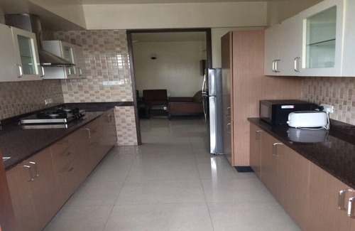 Velachery Apartment | Comfortable & Spacious Home Near Airport