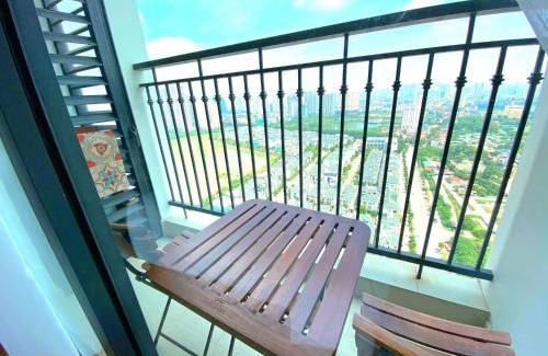 Tu Liem Apartment | Comfortable Spacious Studio Near Grand Plaza, Dcapital and Marriot Hotel