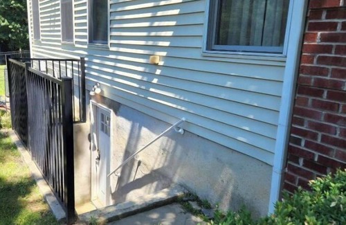 Jefferson Apartment | Comfortable, spacious, basement, 1bdrm apartment, sleeps 4