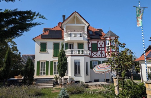 Sommerach Apartment | Comfortable standard double room for 2 people with free WiFi