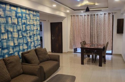 Bhopal Apartment | Comfortable stay at heart of Bhopal INFRONT OF 90DEGREE FAMOUS BRIDGE