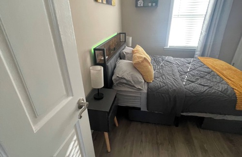 Midland House | Comfortable stay in Midland
