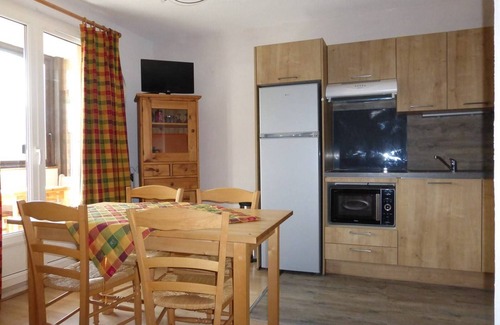 Barcelonnette Apartment | Comfortable studio cabin 4 guests