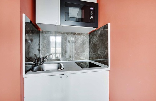 Porte-Saint-Martin Apartment | Comfortable Studio - 2P - Canal Saint-Martin