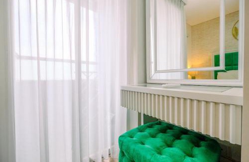 Pondokcina Apartment | Comfortable Studio Apartment at Atlanta Residences By Travelio