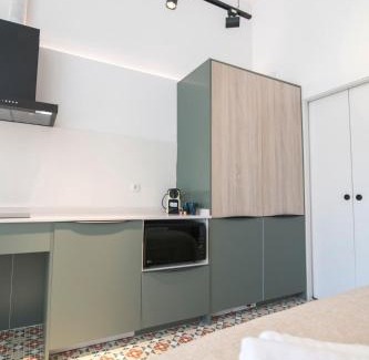 Nou Moles Apartment | Comfortable Studio in Valencia left