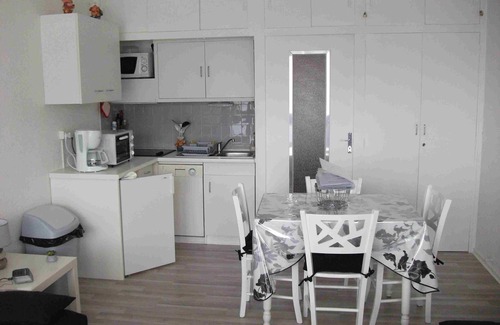 Eaux-Bonnes Apartment | Comfortable studio with stunning views of the valley and on the slopes side
