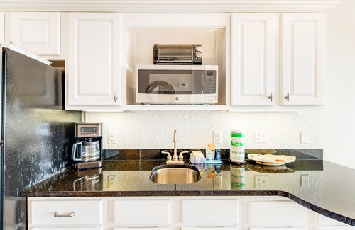 Rosemary Beach Apartment | Comfortable studio w/shared outdoor pool, hot tub, BBQ area, and pool views