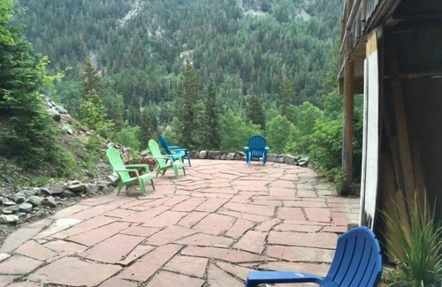Taos Ski Valley Condo | Comfortable Taos Ski Valley Condo sleeps 9 with Full Kitchen