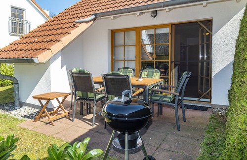 Zingst House | Comfortable terraced house with terrace and garden in the Freesenbruch vacation park