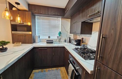 Brighton Apartment | Comfortable Two Bedroom Flat