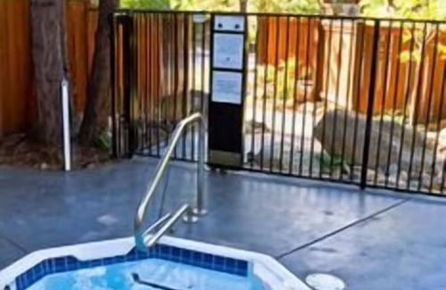 Incline Village Apartment | Comfortable Vacation incline village Lake Tahoe Studio/Cabin/Apartment Sleeps 2