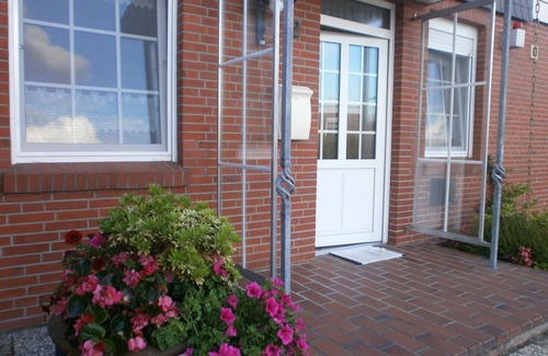 Dornumersiel House | Comfortable vacation home near the beach
