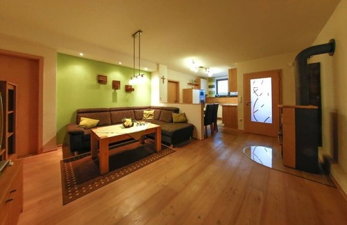 Eschlkam Apartment | Comfortable vacation apartment (70 sqm) with balcony and two bedrooms