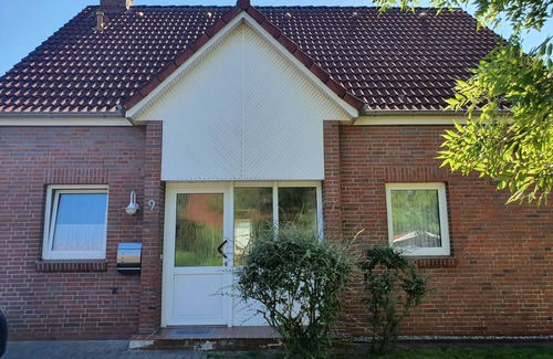 Ditzum Apartment | Comfortable vacation apartment at the Ditzumer Sieltief, 45019 - Comfortable
