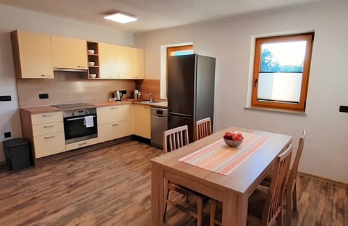 Bled Apartment | Comfortable vacation apartment with terrace - Apartma Toro Bled*1
