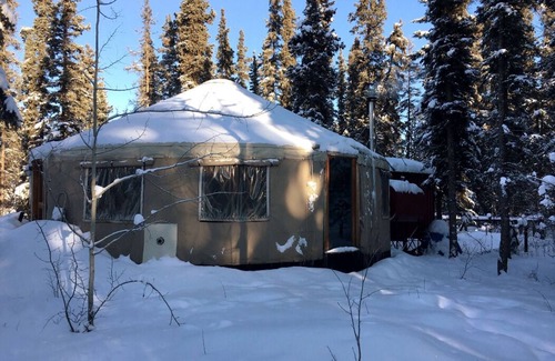 Whitehorse Cottage | Comfortable Yurt on Acreage Minutes from Downtown